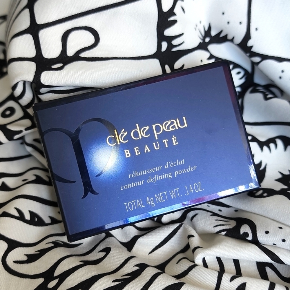 Clé de peau Contour Defining Powder